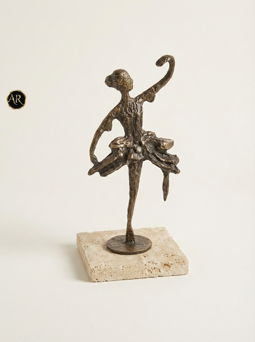 Ballet Dancer – Retiré